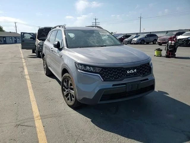 Kia Sorento 2.5L 4 All wheel drive - 31900 лв. / 16310.21 € - 93749860 1 | Car24.bg Kia Sorento 2.5L 4 All wheel drive - 31900 лв. / 16310.21 € - 93749860 1