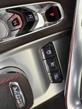 Chevrolet Corvette 2dr Stingray Conv w/3LT /70th Anniversary Edition | Auto.bg — изображение 17 Chevrolet Corvette 2dr Stingray Conv w/3LT /70th Anniversary Edition | Auto.bg — изображение 17