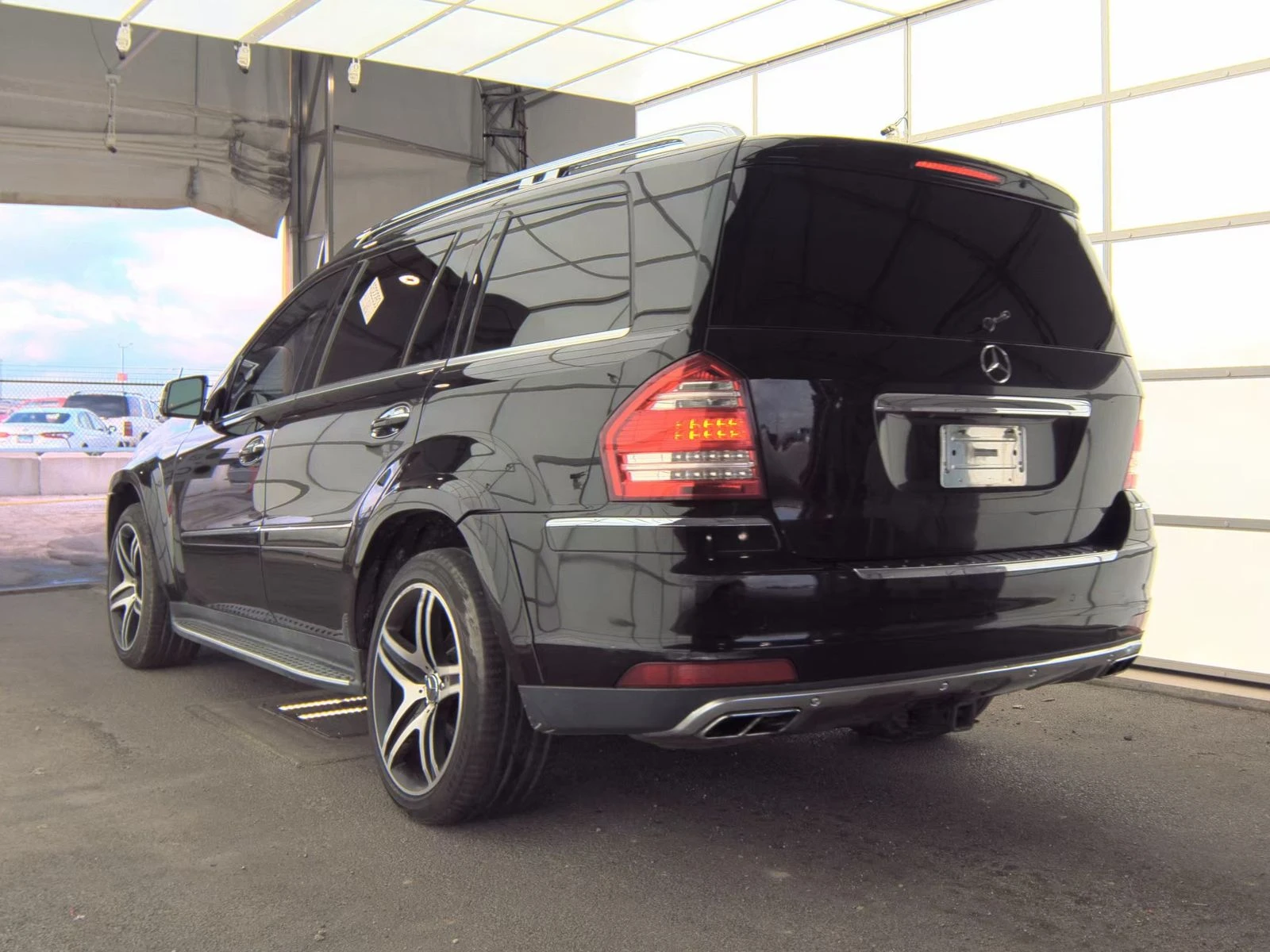 Mercedes-Benz GL 550 4MATIC - изображение 6 | Auto.bg Mercedes-Benz GL 550 4MATIC - изображение 6