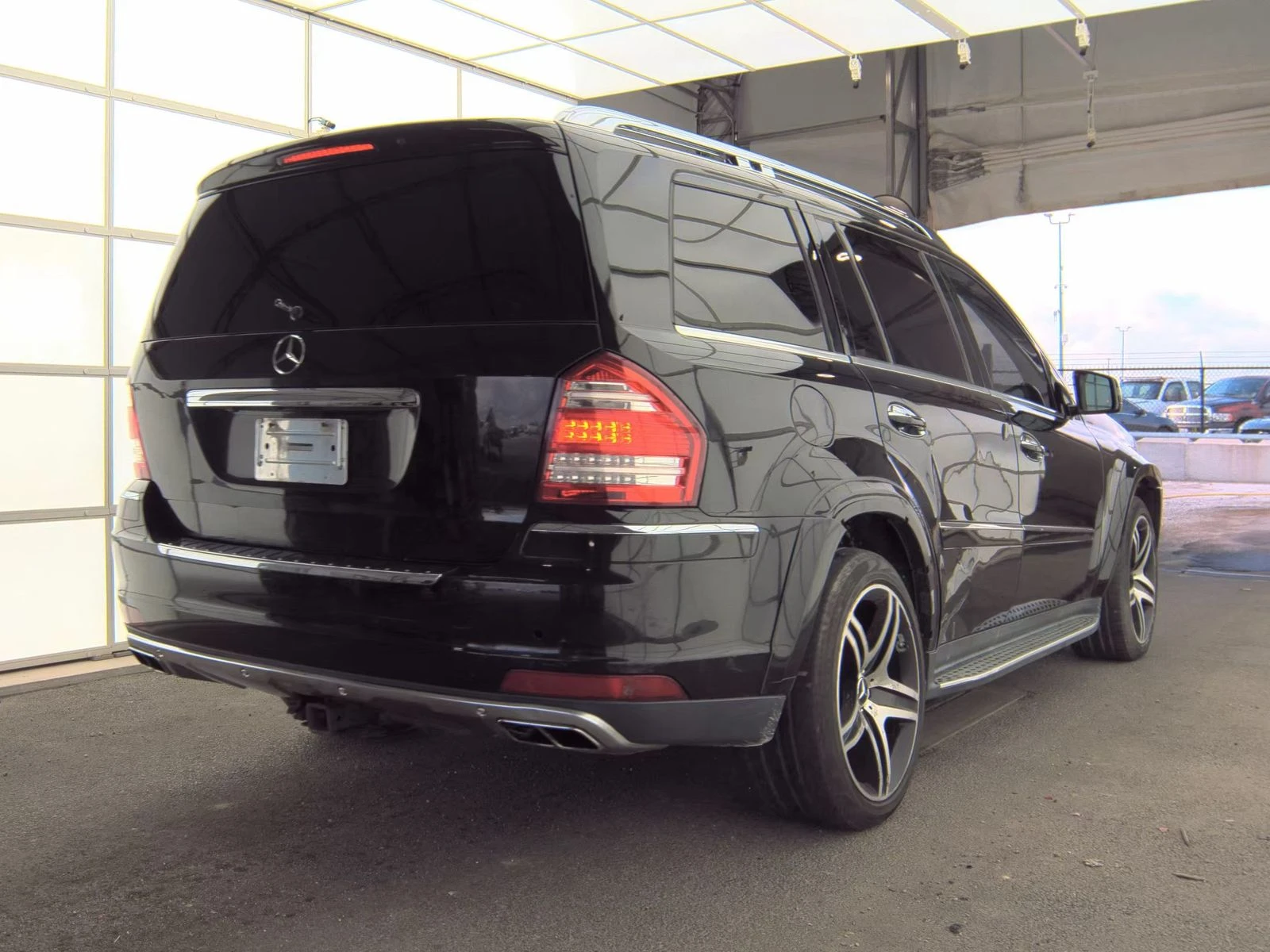 Mercedes-Benz GL 550 4MATIC - изображение 4 | Auto.bg Mercedes-Benz GL 550 4MATIC - изображение 4