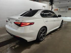 Alfa Romeo Giulia TI SPORT CARBON* AWD* H&K* PANO* DISTRONIC* | Auto.bg — изображение 5 Alfa Romeo Giulia TI SPORT CARBON* AWD* H&K* PANO* DISTRONIC* | Auto.bg — изображение 5
