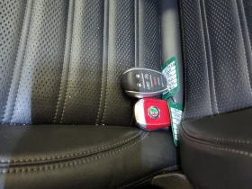 Alfa Romeo Giulia TI SPORT CARBON* AWD* H&K* PANO* DISTRONIC* | Auto.bg — изображение 16 Alfa Romeo Giulia TI SPORT CARBON* AWD* H&K* PANO* DISTRONIC* | Auto.bg — изображение 16