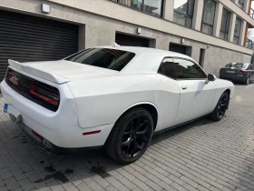 Dodge Challenger SXT Plus, SRT Optic, обдухване, подгреви - 16500 € / 32271.19 лв. - 54058155 5 | Car24.bg Dodge Challenger SXT Plus, SRT Optic, обдухване, подгреви - 16500 € / 32271.19 лв. - 54058155 5