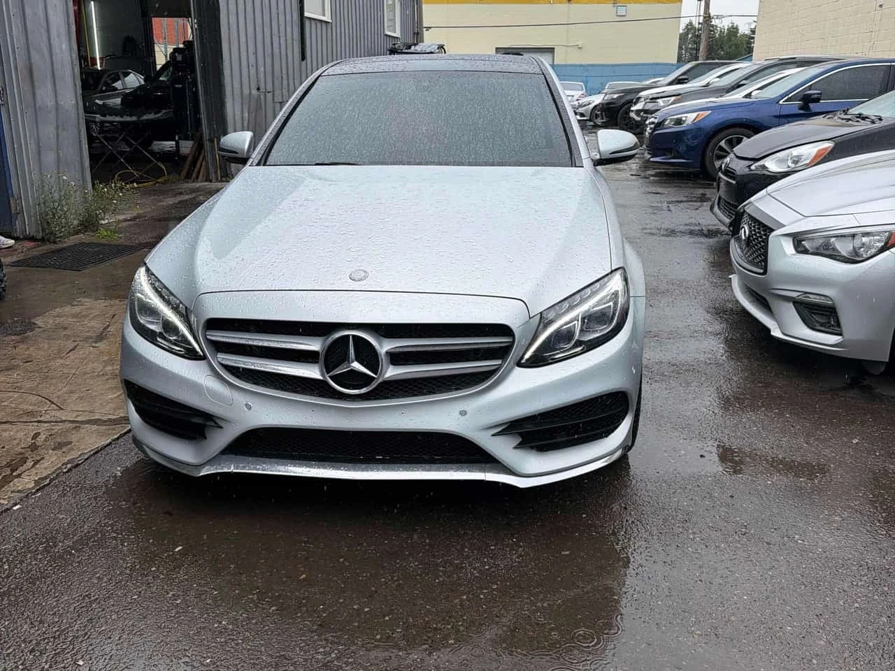 Mercedes-Benz C 300 * CARFAX * BURMESTER * ЧЕРВЕНА КОЖА * | Auto.bg — изображение 1 Mercedes-Benz C 300 * CARFAX * BURMESTER * ЧЕРВЕНА КОЖА * | Auto.bg — изображение 1