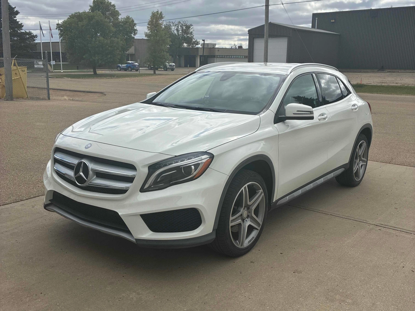 Mercedes-Benz GLA 250 4MATIC* PANORAMA* ПОДГРЕВИ* | Auto.bg — изображение 1 Mercedes-Benz GLA 250 4MATIC* PANORAMA* ПОДГРЕВИ* | Auto.bg — изображение 1