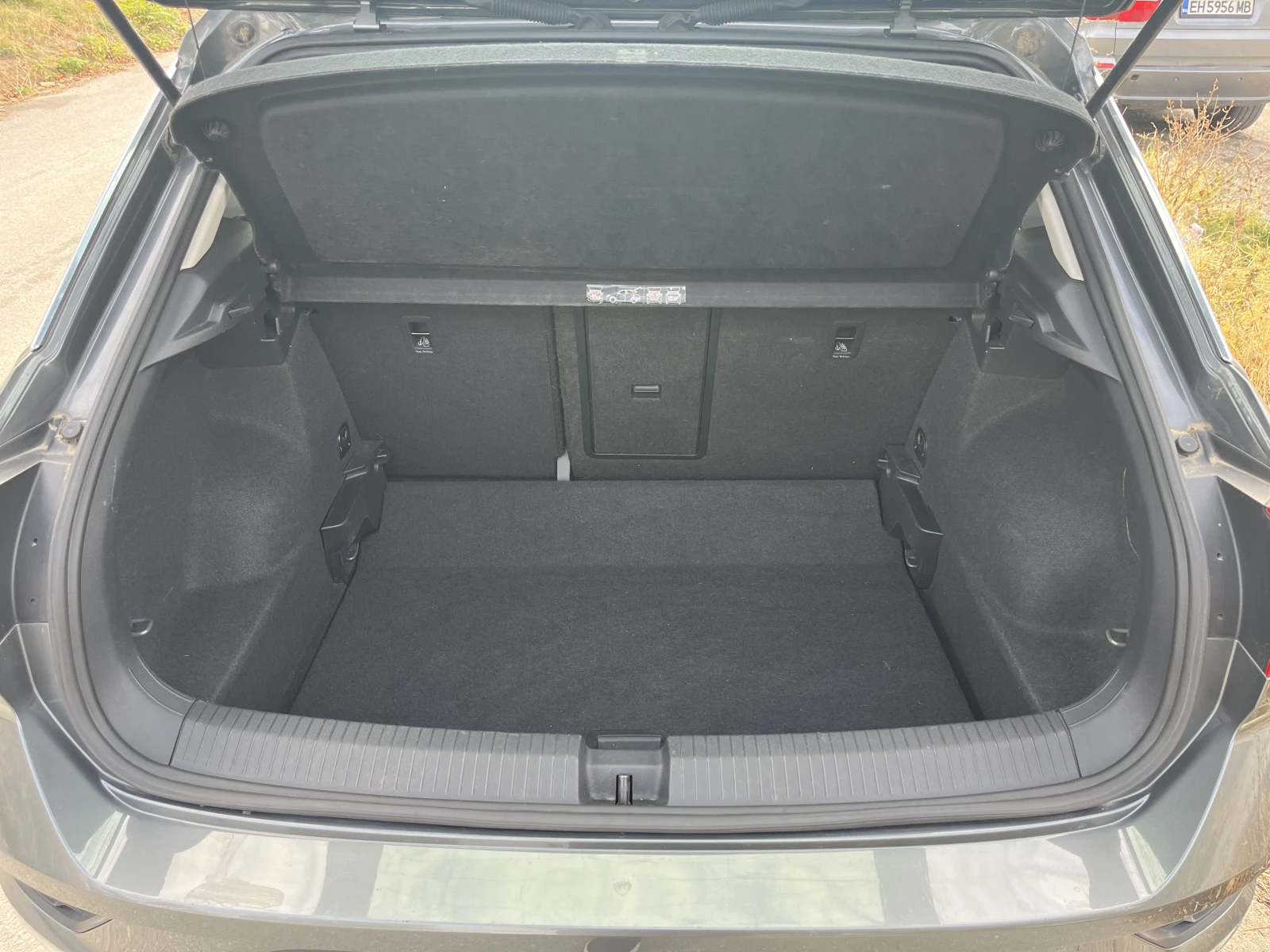 VW T-Roc 1.5 TSI - DIGITAL COCKPIT  - изображение 10 | Auto.bg VW T-Roc 1.5 TSI - DIGITAL COCKPIT  - изображение 10