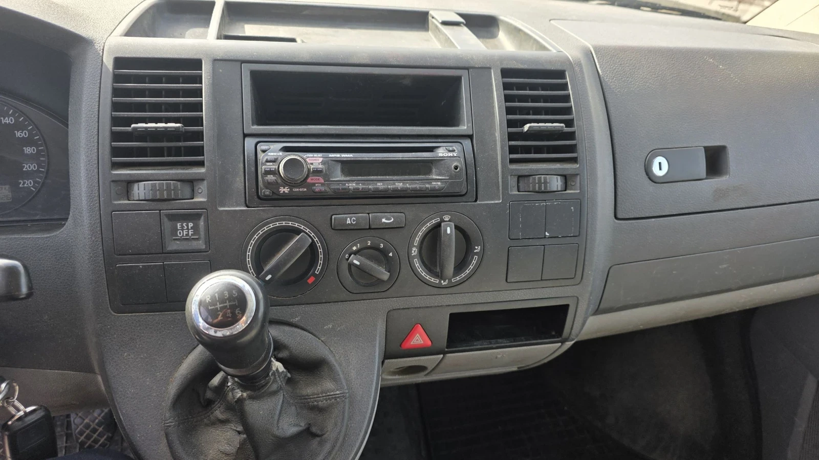 VW T5 2.5 TDI  4 MOTION 4X4 - изображение 4 | Auto.bg VW T5 2.5 TDI  4 MOTION 4X4 - изображение 4