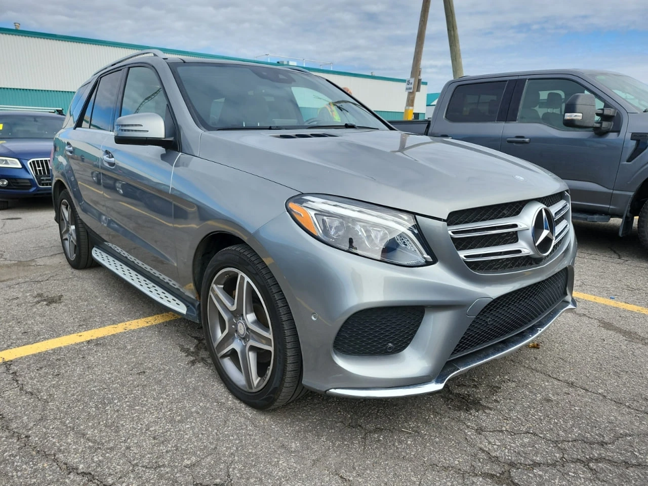 Mercedes-Benz GLE 350 * АВТО КРЕДИТ* ЦЕНА ДО БГ * СЕРВИЗНА ИСТОРИЯ *  - изображение 2 | Auto.bg Mercedes-Benz GLE 350 * АВТО КРЕДИТ* ЦЕНА ДО БГ * СЕРВИЗНА ИСТОРИЯ *  - изображение 2