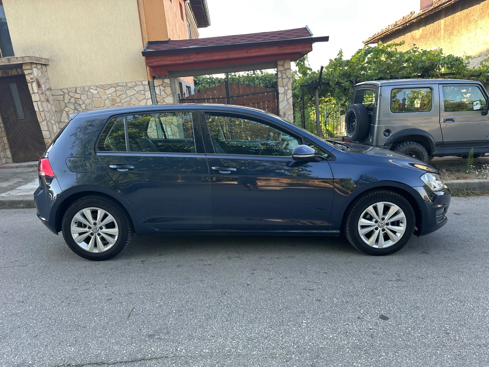 VW Golf 1.6 TDI 105k* ТОП*  - изображение 4 | Auto.bg VW Golf 1.6 TDI 105k* ТОП*  - изображение 4