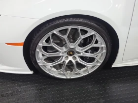 Lamborghini Huracan EVO * * CARFAX * * АВТО КРЕДИТ * * - 369999 лв. / 189177.48 € - 37564243 14 | Car24.bg Lamborghini Huracan EVO * * CARFAX * * АВТО КРЕДИТ * * - 369999 лв. / 189177.48 € - 37564243 14