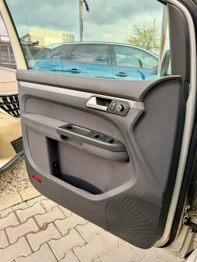 VW Touran 7места* Топ* Реален* Бартер* 2 ключа* | Auto.bg — изображение 16 VW Touran 7места* Топ* Реален* Бартер* 2 ключа* | Auto.bg — изображение 16