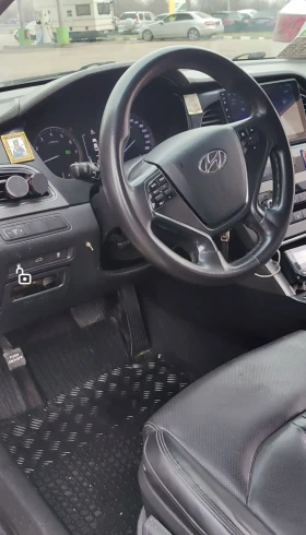 Hyundai Sonata - 9714 € / 18998.93 лв. - 12677248 12 | Car24.bg Hyundai Sonata - 9714 € / 18998.93 лв. - 12677248 12