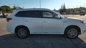 Mitsubishi Outlander Phev 2.4 | Auto.bg — изображение 3 Mitsubishi Outlander Phev 2.4 | Auto.bg — изображение 3