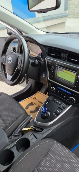 Toyota Auris 1.8 Hybrid | Auto.bg — изображение 9 Toyota Auris 1.8 Hybrid | Auto.bg — изображение 9