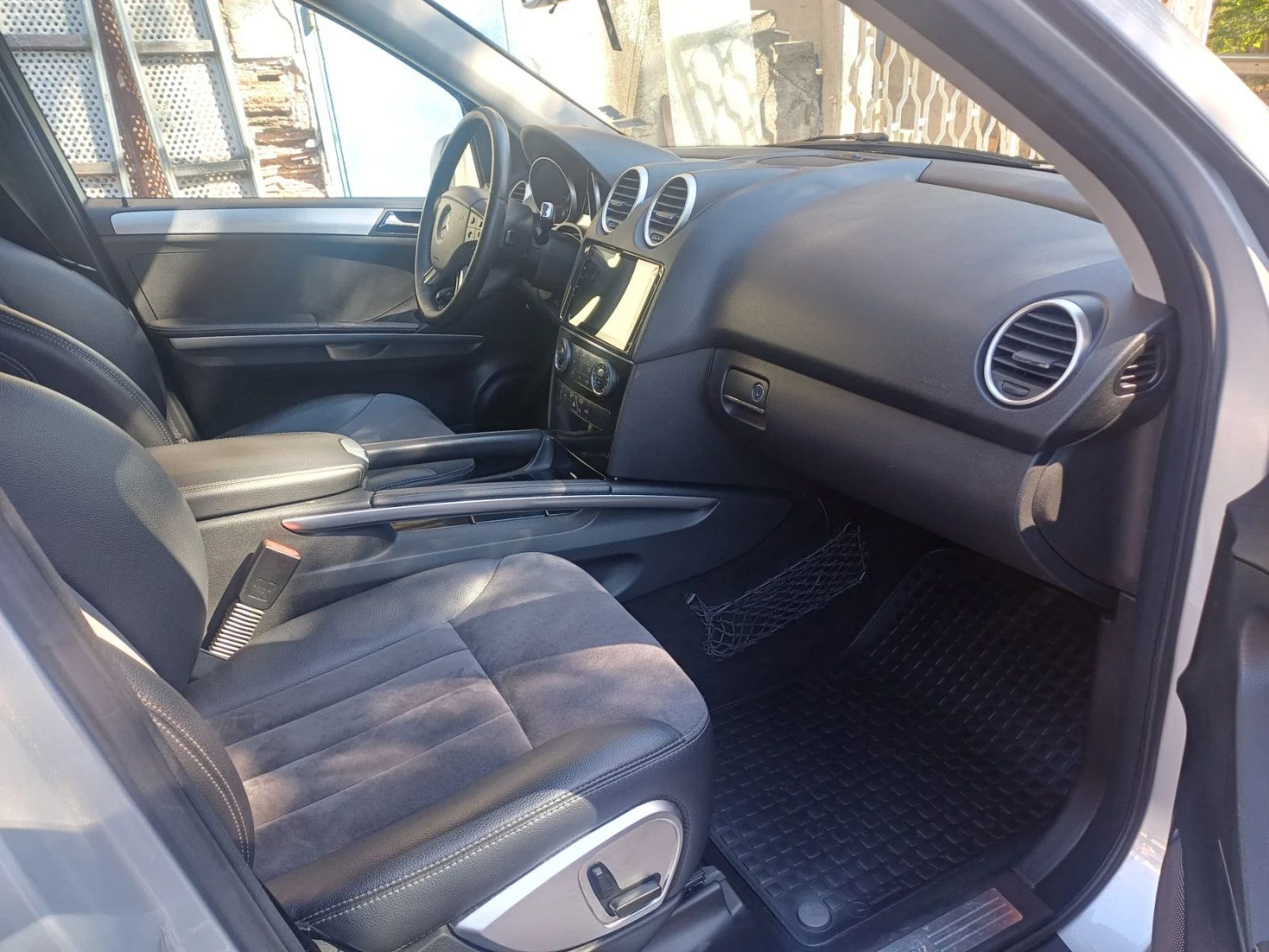 Mercedes-Benz ML 320 СУВ - изображение 9 | Auto.bg Mercedes-Benz ML 320 СУВ - изображение 9