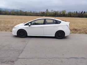 Снимка Toyota Prius
