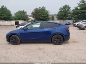 Tesla Model Y Long Range* Dual Motor* КОЖА* ПОДГРЕВ* ОБДУХВАНЕ* | Auto.bg — изображение 13 Tesla Model Y Long Range* Dual Motor* КОЖА* ПОДГРЕВ* ОБДУХВАНЕ* | Auto.bg — изображение 13