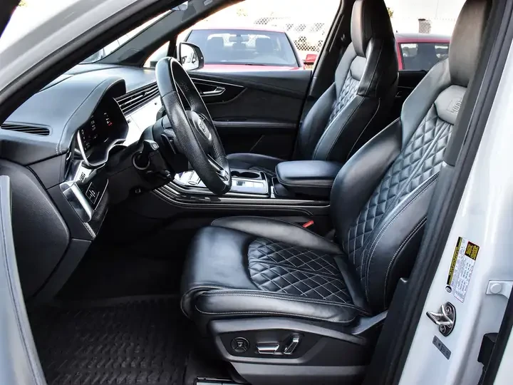 Audi SQ7 BLACK OPTIC/PANO/DISTRONIC/ПОДГРЕВ/ОБДУХВАНЕ - изображение 5 | Auto.bg Audi SQ7 BLACK OPTIC/PANO/DISTRONIC/ПОДГРЕВ/ОБДУХВАНЕ - изображение 5