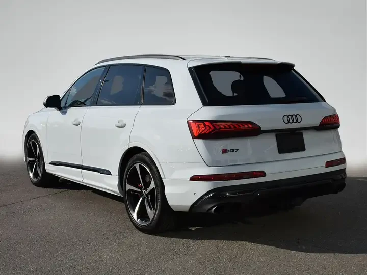 Audi SQ7 BLACK OPTIC/PANO/DISTRONIC/ПОДГРЕВ/ОБДУХВАНЕ - изображение 3 | Auto.bg Audi SQ7 BLACK OPTIC/PANO/DISTRONIC/ПОДГРЕВ/ОБДУХВАНЕ - изображение 3