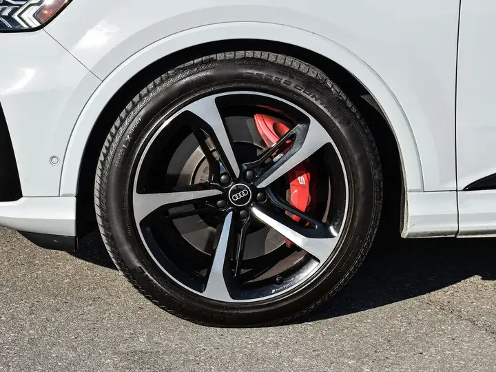 Audi SQ7 BLACK OPTIC/PANO/DISTRONIC/ПОДГРЕВ/ОБДУХВАНЕ - изображение 4 | Auto.bg Audi SQ7 BLACK OPTIC/PANO/DISTRONIC/ПОДГРЕВ/ОБДУХВАНЕ - изображение 4