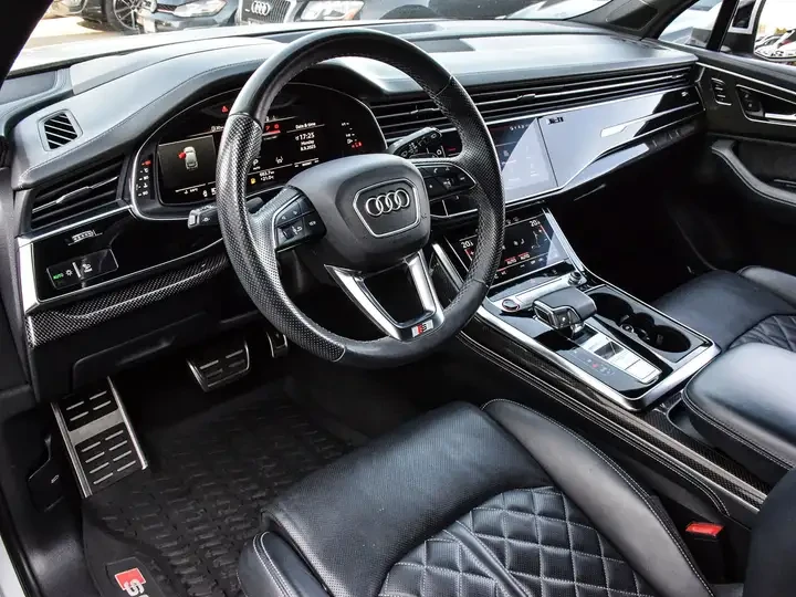Audi SQ7 BLACK OPTIC/PANO/DISTRONIC/ПОДГРЕВ/ОБДУХВАНЕ - изображение 6 | Auto.bg Audi SQ7 BLACK OPTIC/PANO/DISTRONIC/ПОДГРЕВ/ОБДУХВАНЕ - изображение 6
