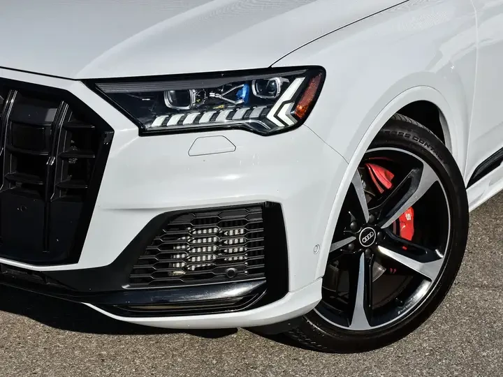 Audi SQ7 BLACK OPTIC/PANO/DISTRONIC/ПОДГРЕВ/ОБДУХВАНЕ - изображение 2 | Auto.bg Audi SQ7 BLACK OPTIC/PANO/DISTRONIC/ПОДГРЕВ/ОБДУХВАНЕ - изображение 2