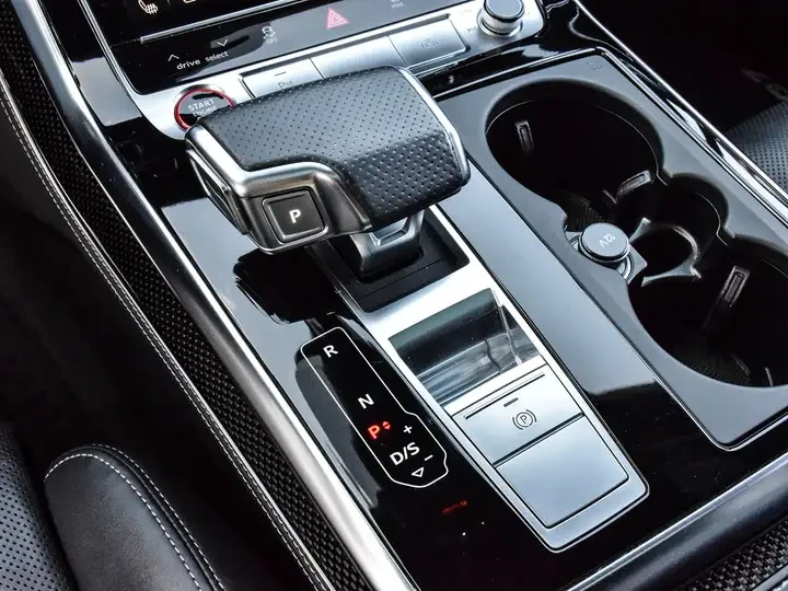 Audi SQ7 BLACK OPTIC/PANO/DISTRONIC/ПОДГРЕВ/ОБДУХВАНЕ - изображение 10 | Auto.bg Audi SQ7 BLACK OPTIC/PANO/DISTRONIC/ПОДГРЕВ/ОБДУХВАНЕ - изображение 10