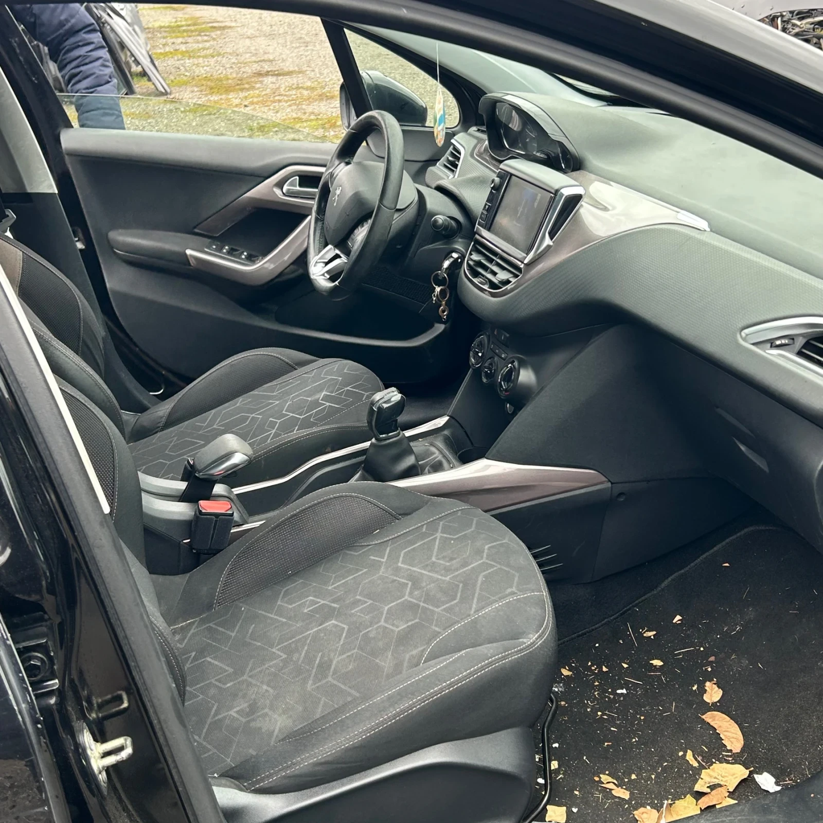 Peugeot 2008 1.6HDI - изображение 6 | Auto.bg Peugeot 2008 1.6HDI - изображение 6