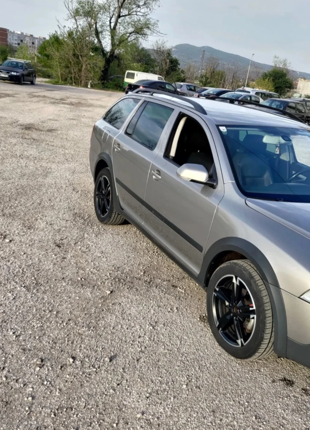 Skoda Octavia Scout 4x4    2.0tdi  - изображение 3 | Auto.bg Skoda Octavia Scout 4x4    2.0tdi  - изображение 3