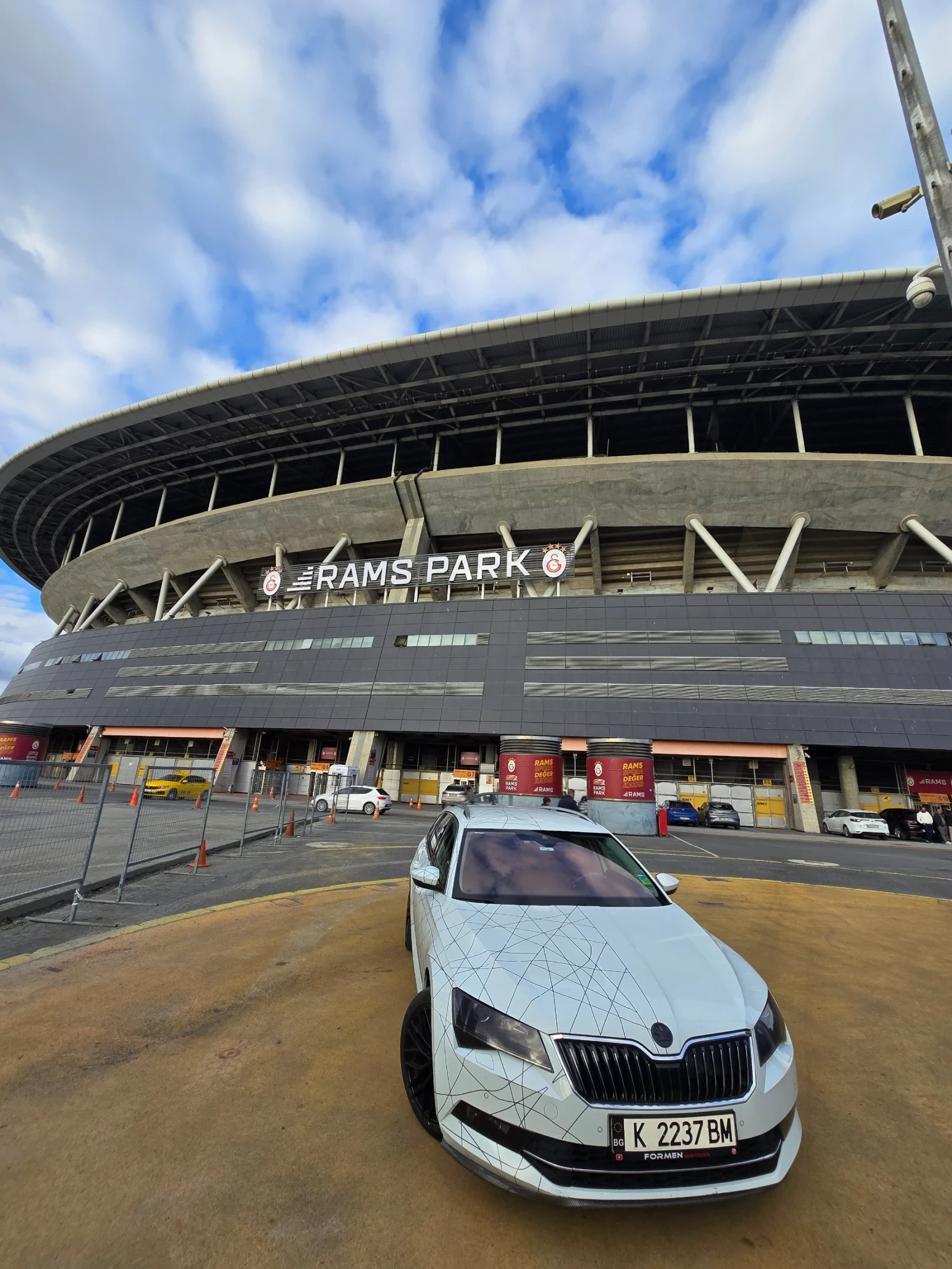 Skoda Superb  - изображение 2 | Auto.bg Skoda Superb  - изображение 2