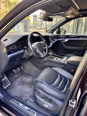 VW Touareg R-Line , Black-Black , Full Max - 41500 € - 30492628 6 | Car24.bg VW Touareg R-Line , Black-Black , Full Max - 41500 € - 30492628 6