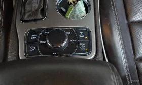 Jeep Grand cherokee 3.6 4x4 OVERLAND / ОБДУХ / DISTRONIC / PANO | Auto.bg — изображение 12 Jeep Grand cherokee 3.6 4x4 OVERLAND / ОБДУХ / DISTRONIC / PANO | Auto.bg — изображение 12