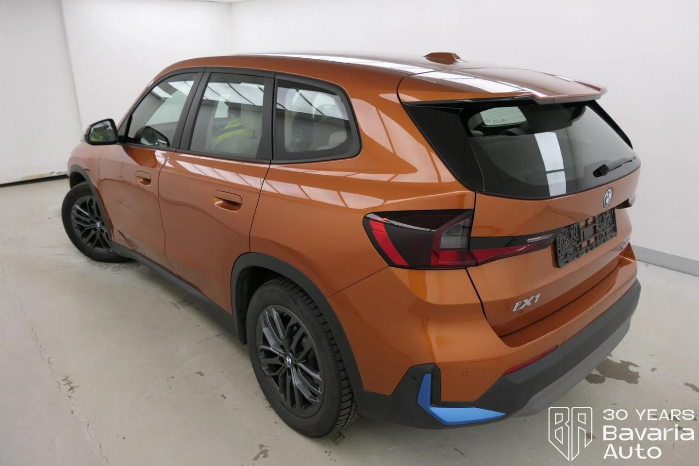 BMW iX1 30 xDrive  - изображение 2 | Auto.bg BMW iX1 30 xDrive  - изображение 2