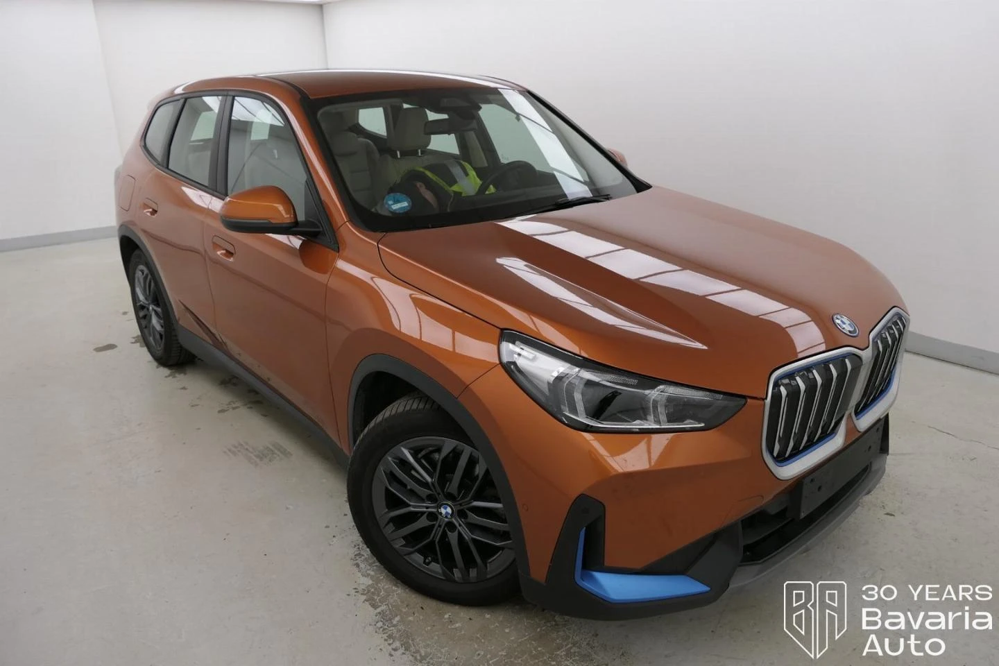 BMW iX1 30 xDrive  - изображение 4 | Auto.bg BMW iX1 30 xDrive  - изображение 4