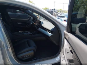 BMW 530 XDRIVE* MPACK* 360* KEYLESS* AMBIENT* | Auto.bg — изображение 10 BMW 530 XDRIVE* MPACK* 360* KEYLESS* AMBIENT* | Auto.bg — изображение 10