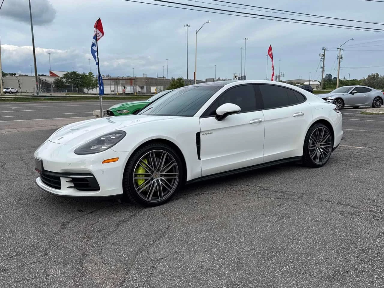 Porsche Panamera 4 E HYBRID / MATRIX / BOSE | Auto.bg — изображение 1 Porsche Panamera 4 E HYBRID / MATRIX / BOSE | Auto.bg — изображение 1