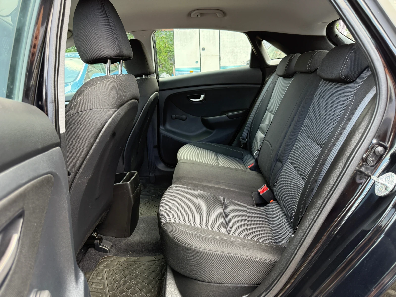 Hyundai I30 1.4i / 6 скорости / SPORT / ПОДАРЪК ГУМИ С ДЖАНТИ - изображение 10 | Auto.bg Hyundai I30 1.4i / 6 скорости / SPORT / ПОДАРЪК ГУМИ С ДЖАНТИ - изображение 10