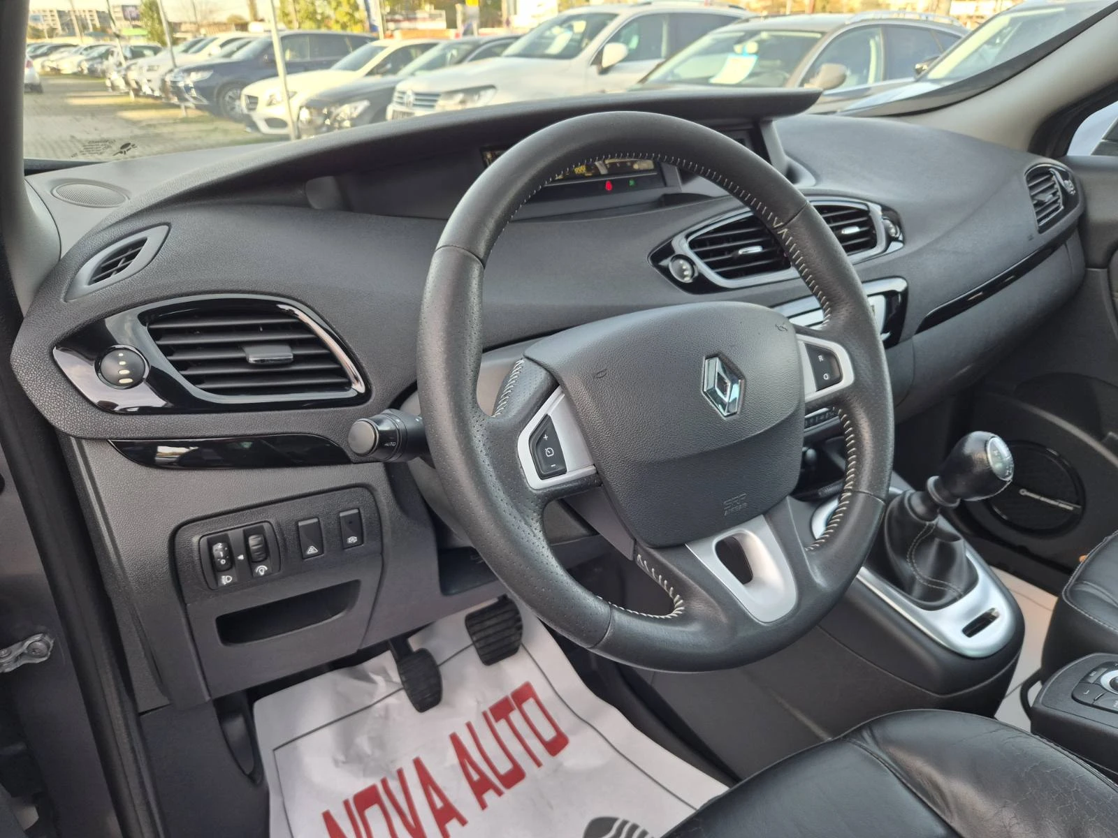 Renault Scenic 1.5DCI-ПАНОРАМА-КОЖА-FULL FULL-FACE LIFT - изображение 8 | Auto.bg Renault Scenic 1.5DCI-ПАНОРАМА-КОЖА-FULL FULL-FACE LIFT - изображение 8