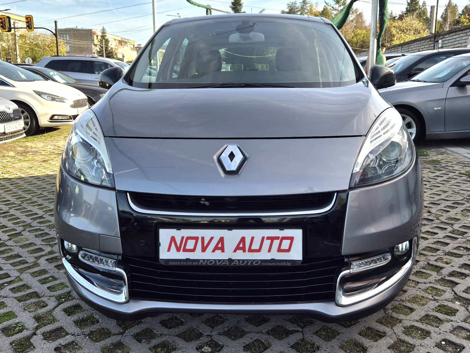 Renault Scenic 1.5DCI-ПАНОРАМА-КОЖА-FULL FULL-FACE LIFT - изображение 6 | Auto.bg Renault Scenic 1.5DCI-ПАНОРАМА-КОЖА-FULL FULL-FACE LIFT - изображение 6