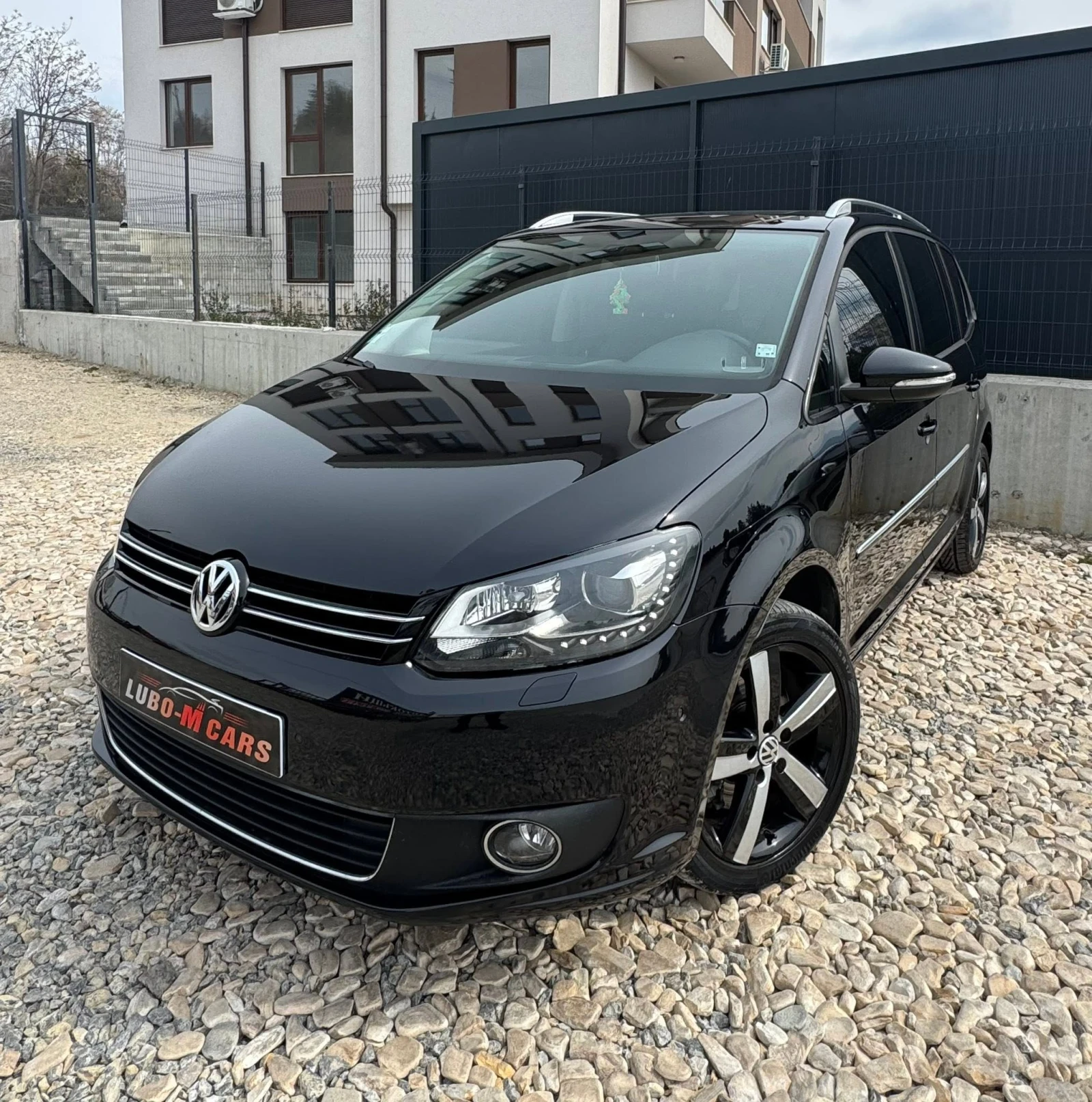 VW Touran 2.0TDI* 140* HIGHLINE* DSG* 6+ 1 | Auto.bg — изображение 1 VW Touran 2.0TDI* 140* HIGHLINE* DSG* 6+ 1 | Auto.bg — изображение 1