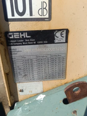Мини челни товарачи GEHL 3840 | Auto.bg — изображение 5 Мини челни товарачи GEHL 3840 | Auto.bg — изображение 5