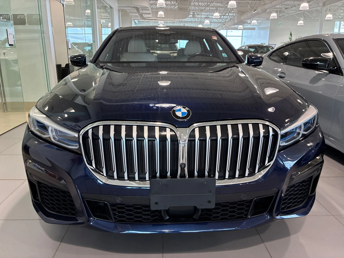 BMW 750 XDRIVE CARFAX АВТО КРЕДИТ  - изображение 2 | Auto.bg BMW 750 XDRIVE CARFAX АВТО КРЕДИТ  - изображение 2
