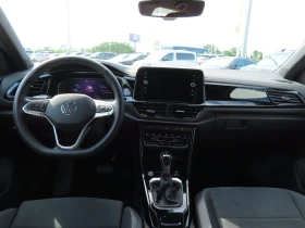VW T-Roc - 28500 € / 55741.15 лв. - 26552837 5 | Car24.bg VW T-Roc - 28500 € / 55741.15 лв. - 26552837 5