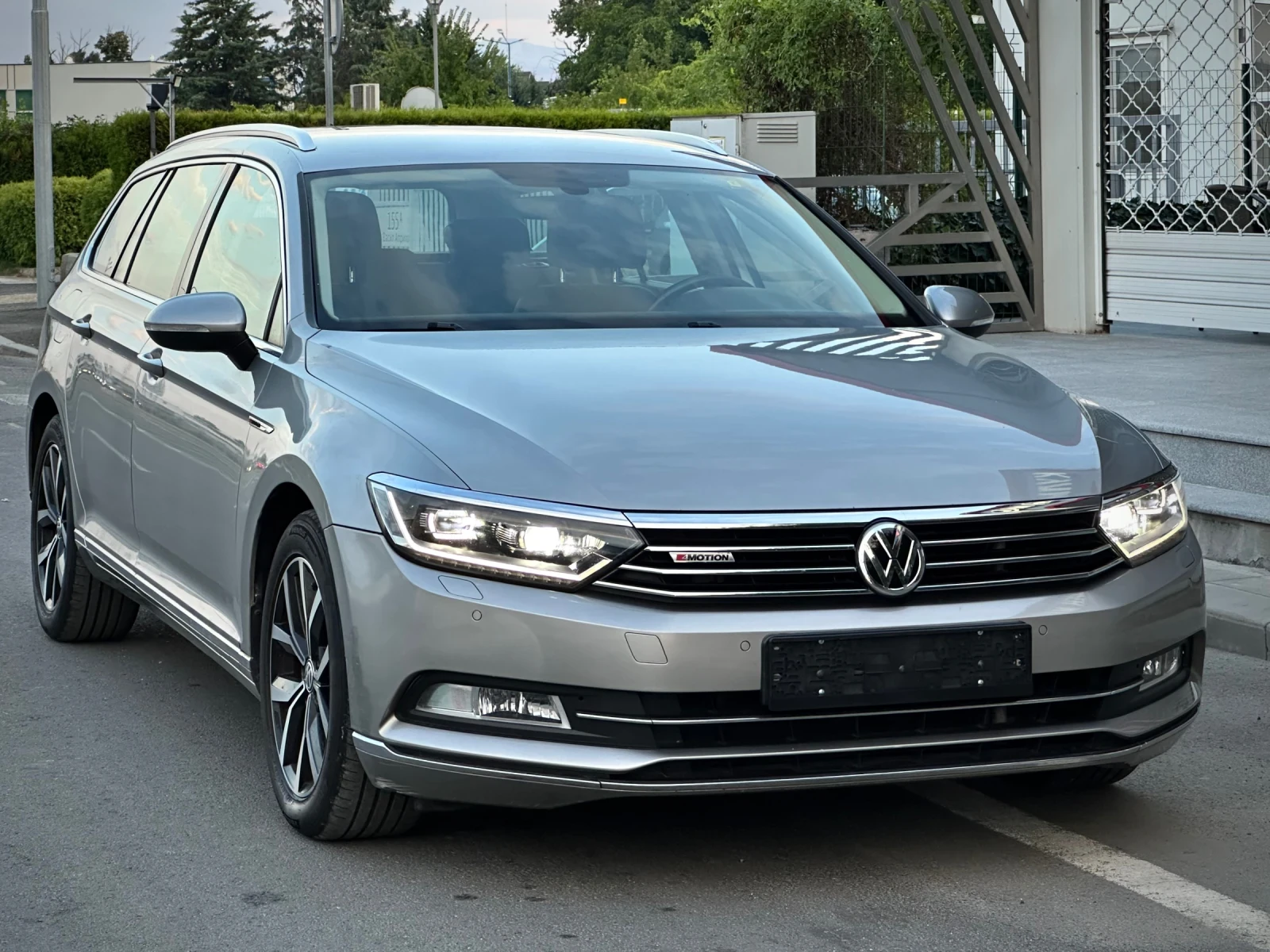 VW Passat 2.0TDI 240кс HIGHLINE DSG* Digital* 4Motion | Auto.bg — изображение 1 VW Passat 2.0TDI 240кс HIGHLINE DSG* Digital* 4Motion | Auto.bg — изображение 1
