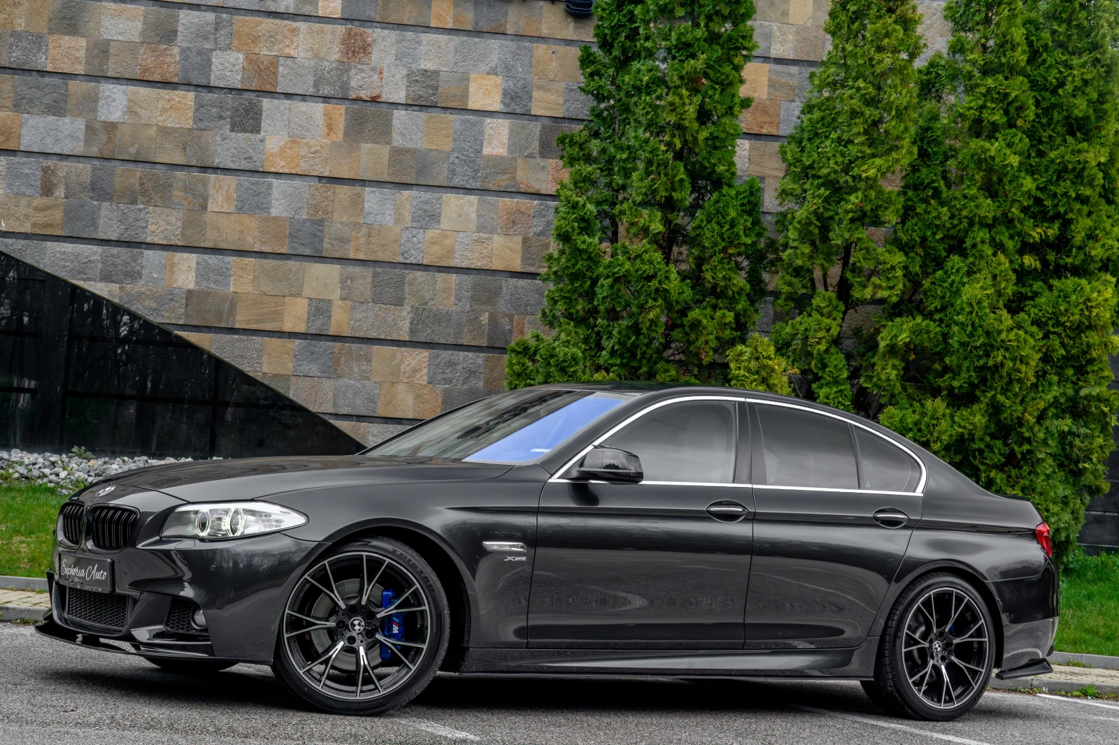 BMW 530 d* X-DRIVE* M-SPORT* CARBON* LED* HEAD UP* | Auto.bg — изображение 1 BMW 530 d* X-DRIVE* M-SPORT* CARBON* LED* HEAD UP* | Auto.bg — изображение 1