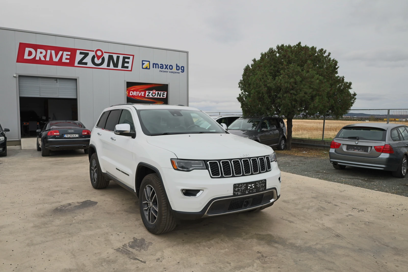 Jeep Grand cherokee ЛИЗИНГ БЕЗ ПЪРВОНАЧАЛНА ВНОСКА | Auto.bg — изображение 1 Jeep Grand cherokee ЛИЗИНГ БЕЗ ПЪРВОНАЧАЛНА ВНОСКА | Auto.bg — изображение 1