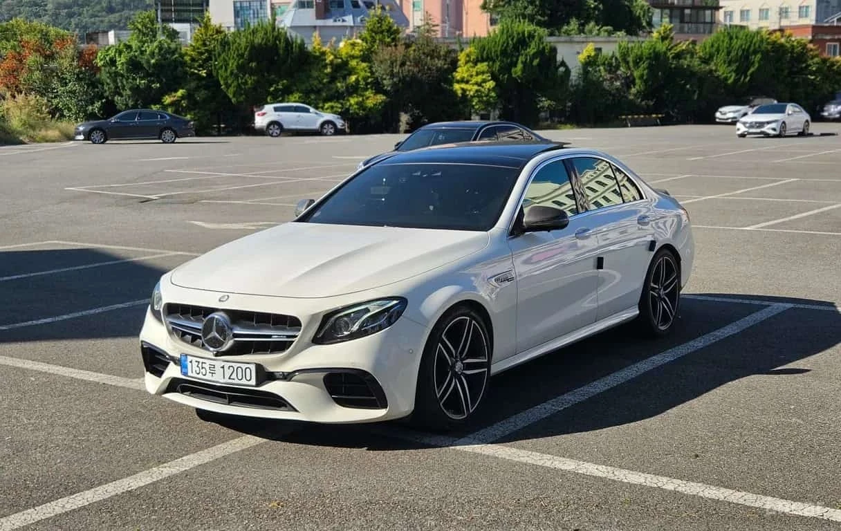 Mercedes-Benz E 63 AMG 4MATIC+ /ДИСТР/ХЕДЪП/360/ОБДУХ/ПАНО/ | Auto.bg — изображение 1 Mercedes-Benz E 63 AMG 4MATIC+ /ДИСТР/ХЕДЪП/360/ОБДУХ/ПАНО/ | Auto.bg — изображение 1