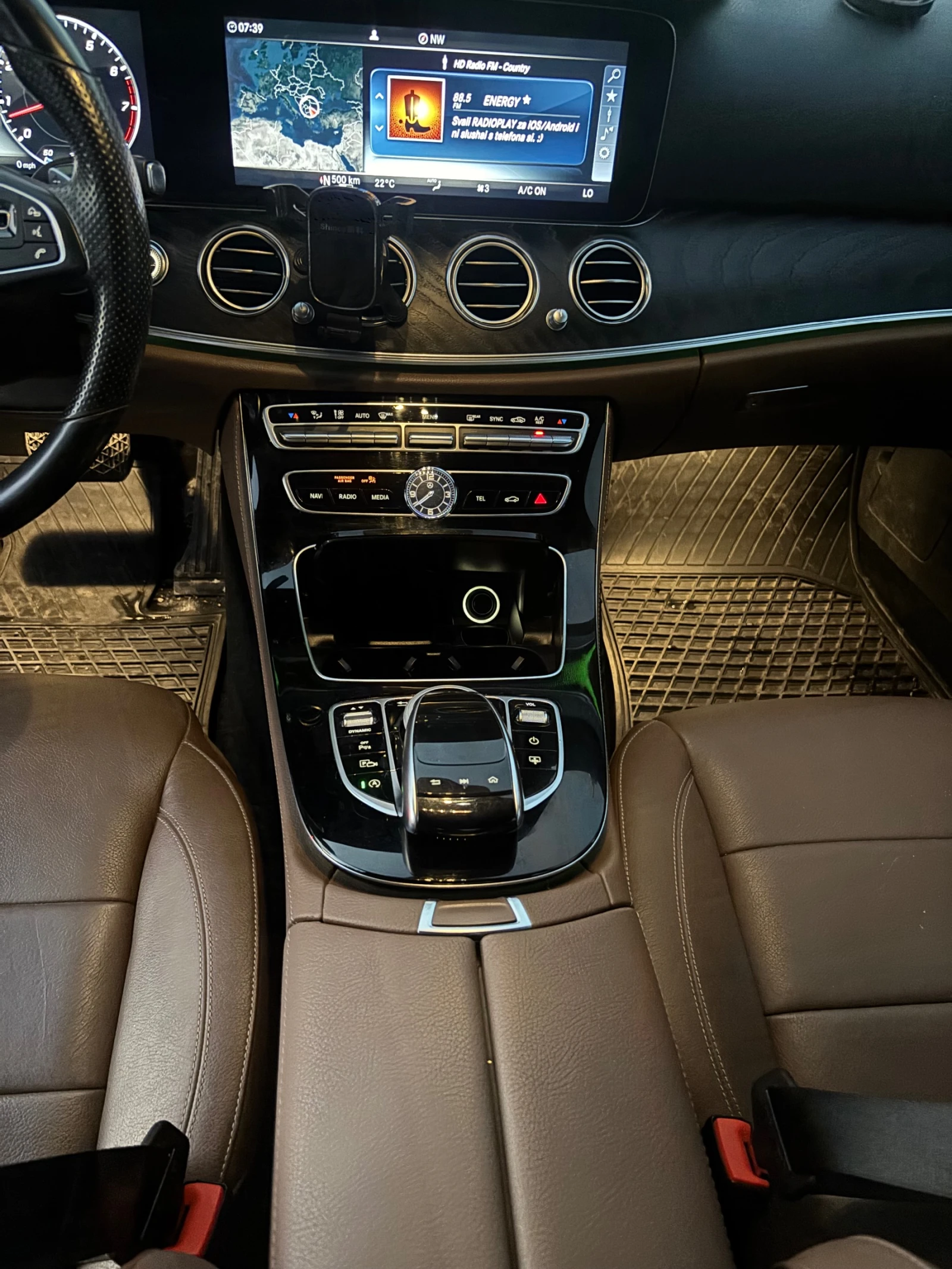Mercedes-Benz E 400 4matic  - изображение 10 | Auto.bg Mercedes-Benz E 400 4matic  - изображение 10