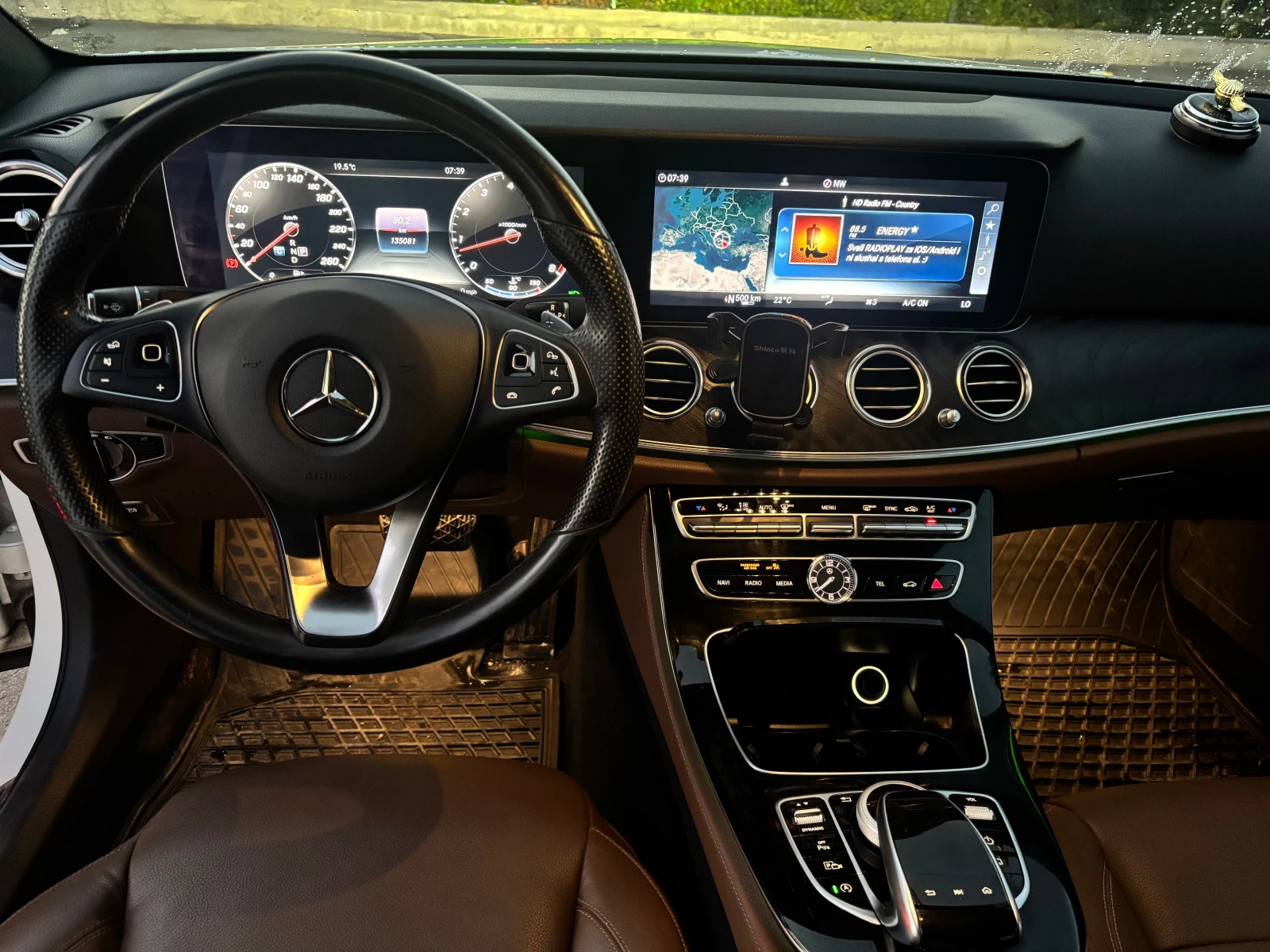 Mercedes-Benz E 400 4matic  - изображение 9 | Auto.bg Mercedes-Benz E 400 4matic  - изображение 9