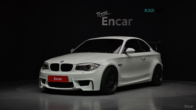 BMW 1M * РЪЧКА* КОЖА* ПОДГРЕВ* CARBON* - 31650 € / 61902.02 лв. - 11094934 1 | Car24.bg BMW 1M * РЪЧКА* КОЖА* ПОДГРЕВ* CARBON* - 31650 € / 61902.02 лв. - 11094934 1